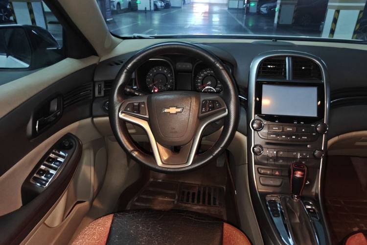 Used Chevrolet Malibu 2012 2.0L Automatic Comfort Edition Steering Wheel
