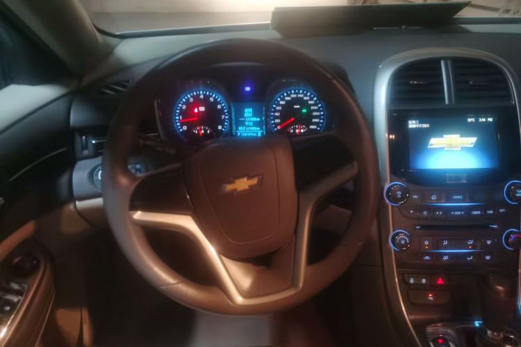 Used Chevrolet Malibu 2012 2.0L Automatic Comfort Edition Steering Wheel
