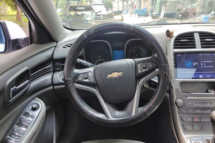 Used Chevrolet Malibu 2012 2.0L Automatic Luxury Edition Steering Wheel