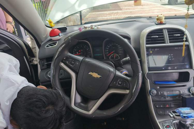 Used Chevrolet Malibu 2012 1.6T Automatic Luxury Edition Steering Wheel