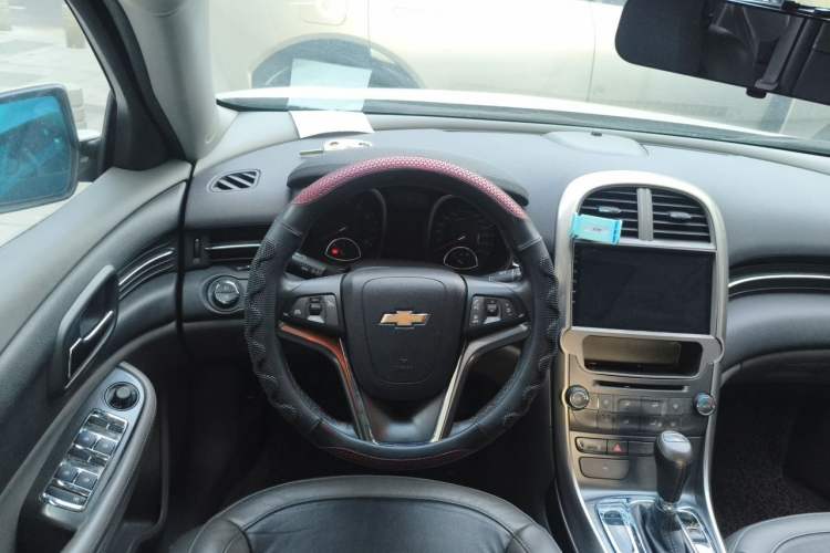 Used Chevrolet Malibu 2012 2.0L Automatic Luxury Edition Steering Wheel