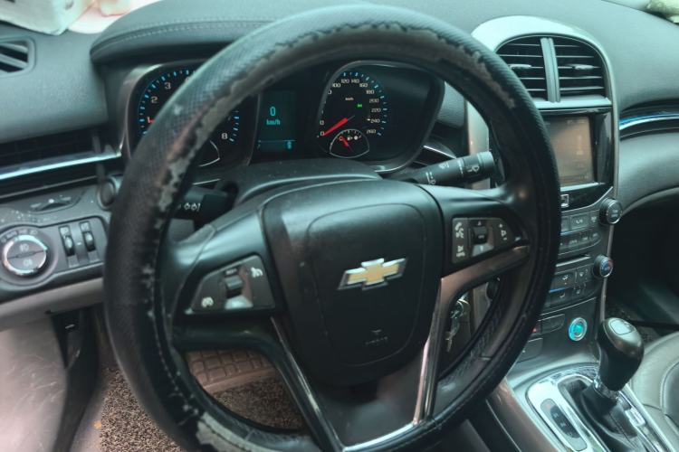 Used Chevrolet Malibu 2012 2.0L Automatic Comfort Edition Steering Wheel
