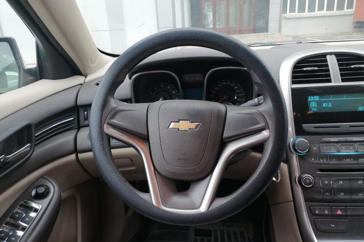 Used Chevrolet Malibu 2012 2.0L Automatic Comfort Edition Steering Wheel
