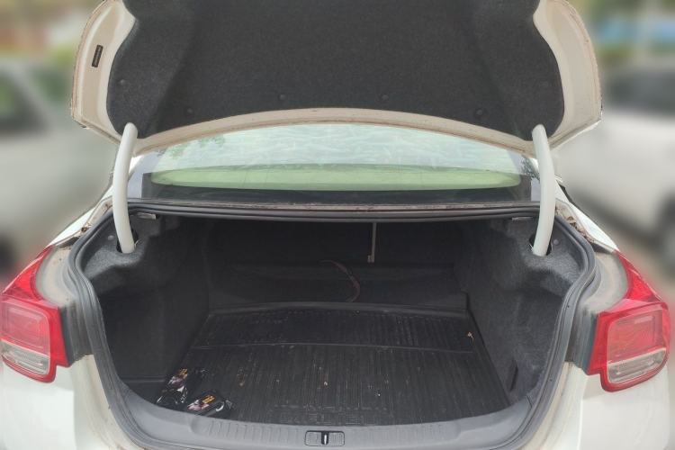 Used Chevrolet Malibu 2012 2.0L Automatic Comfort Edition Trunk