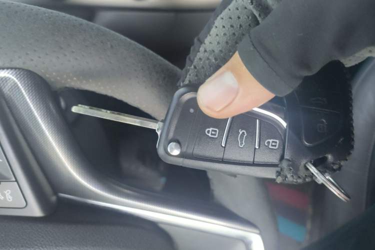 Used Chevrolet Malibu 2012 2.0L Automatic Luxury Edition Vehicle Key