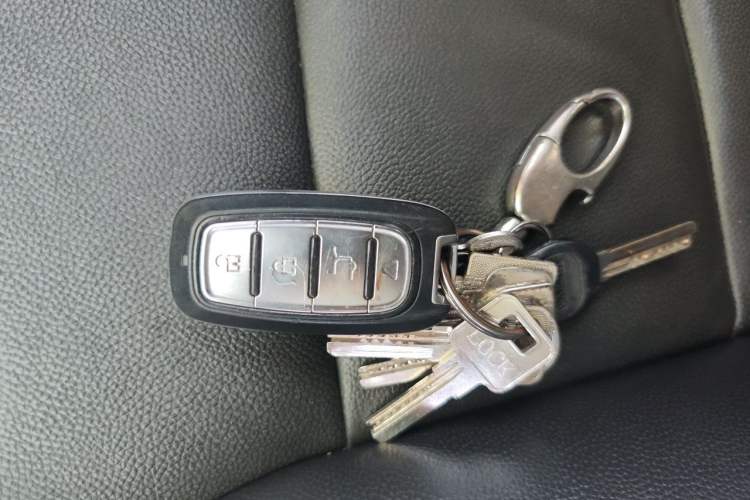 Used Chevrolet Malibu 2012 2.4L Automatic Flagship Edition Vehicle Key