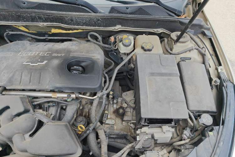 Used Chevrolet Malibu 2012 2.0L Automatic Comfort Edition Engine Bay Left