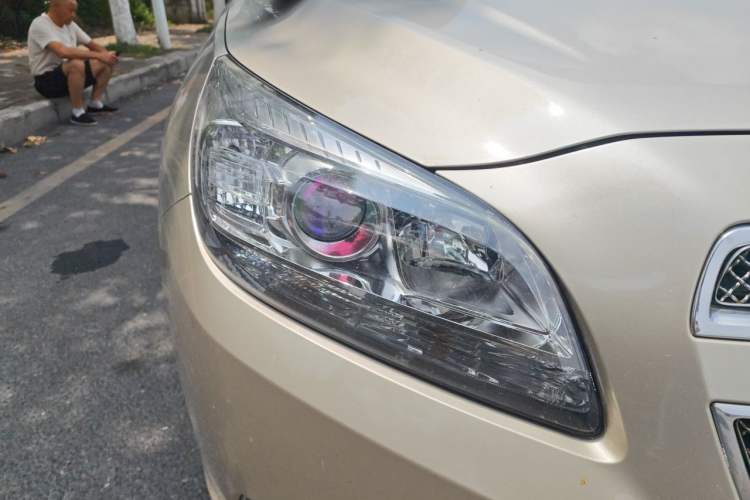 Used Chevrolet Malibu 2012 2.0L Automatic Comfort Edition Right Front Headlight