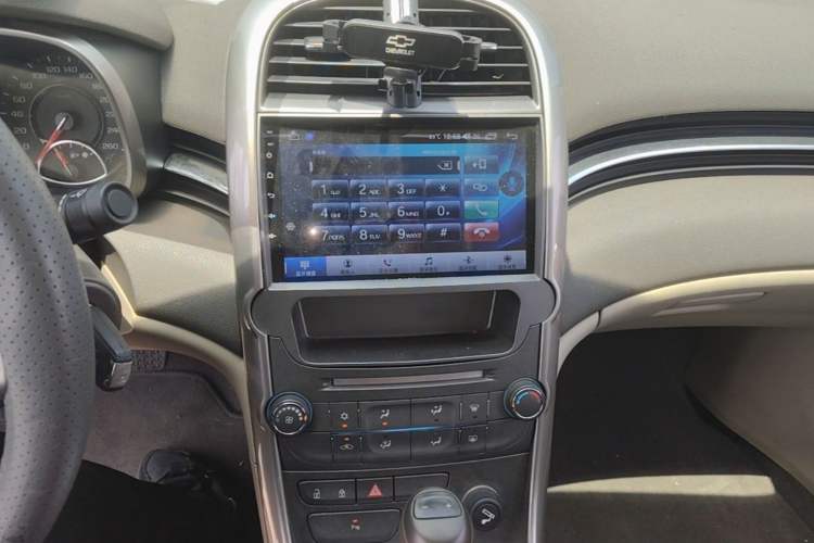 Used Chevrolet Malibu 2013 2.0L Automatic Comfort Edition Audio And AC Panel