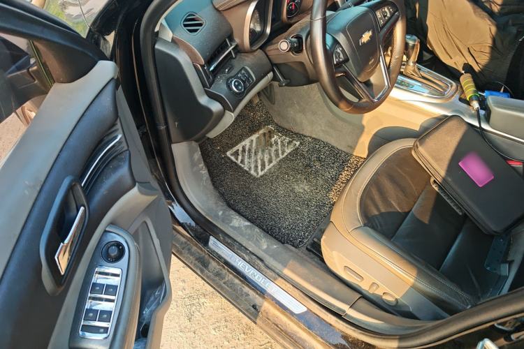 Used Chevrolet Malibu 2013 2.4L Automatic Luxury Edition Driver Seat