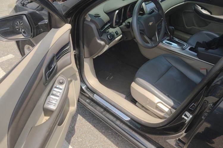 Used Chevrolet Malibu 2013 2.0L Automatic Comfort Edition Driver Seat