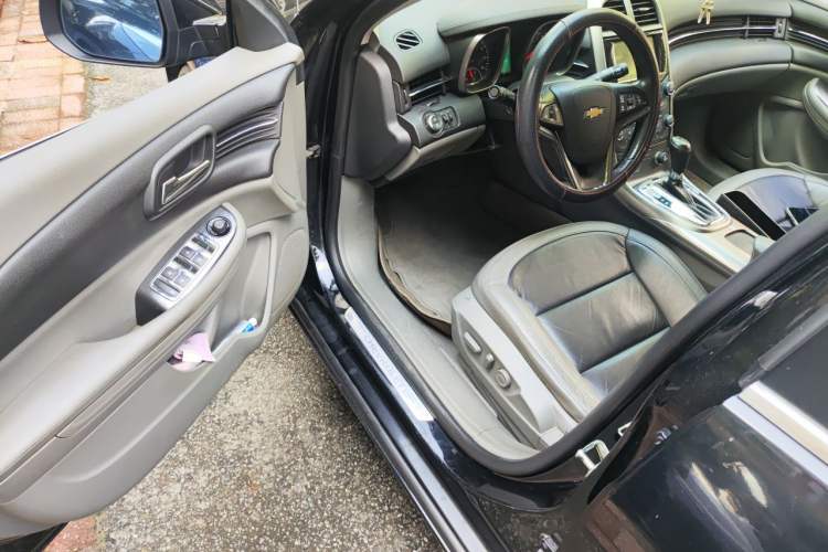 Used Chevrolet Malibu 2013 2.4L Automatic Luxury Edition Driver Seat