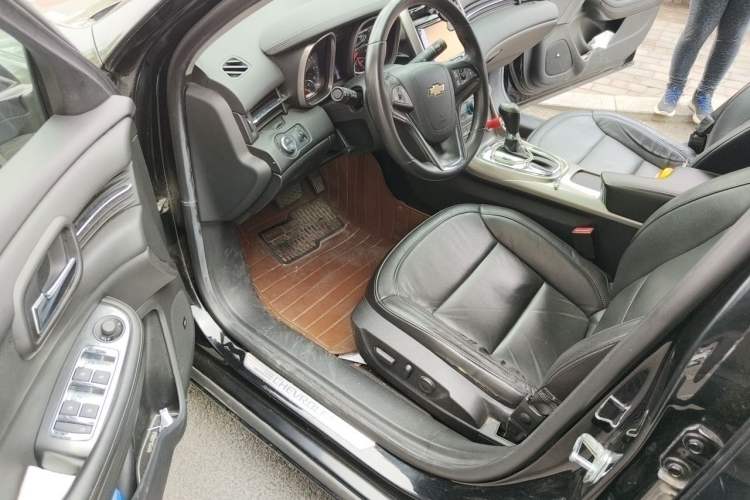 Used Chevrolet Malibu 2013 2.4L Automatic Flagship Edition Driver Seat