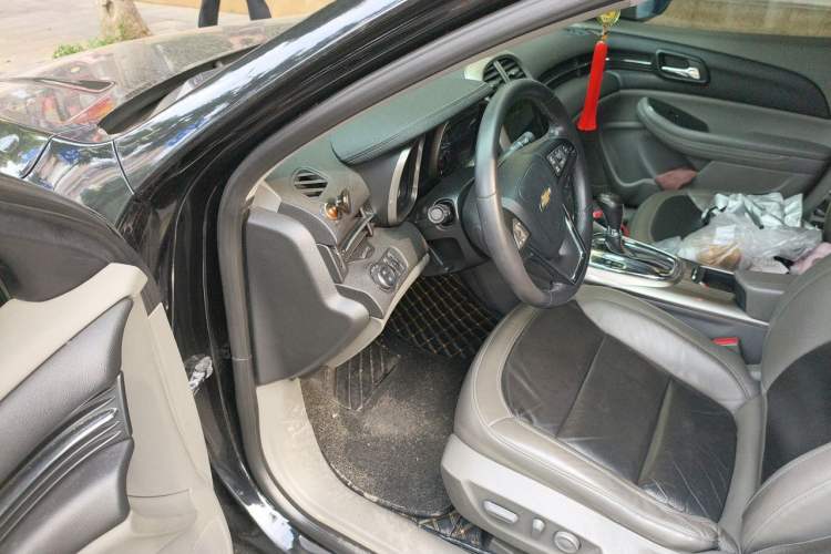 Used Chevrolet Malibu 2013 2.0L Automatic Luxury Edition Driver Seat