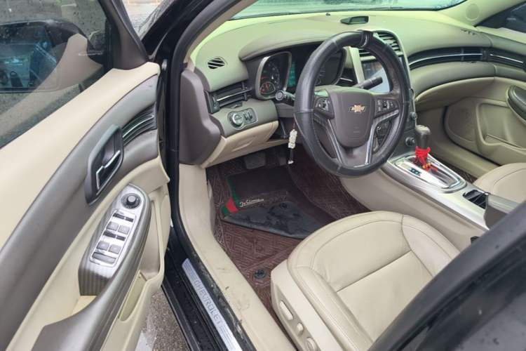 Used Chevrolet Malibu 2013 2.0L Automatic Luxury Edition Driver Seat