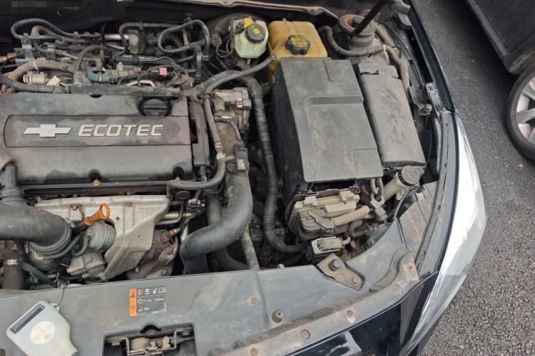 Used Chevrolet Malibu 2013 1.6T Automatic Luxury Edition Engine Bay Left