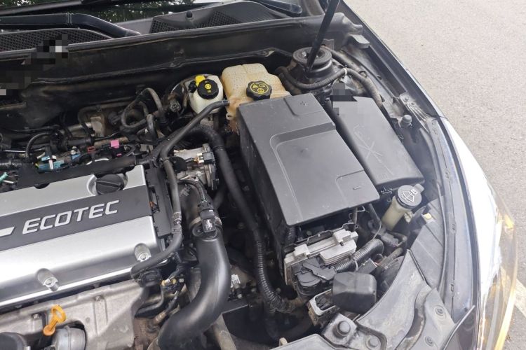 Used Chevrolet Malibu 2013 1.6T Automatic Comfort Edition Engine Bay Left