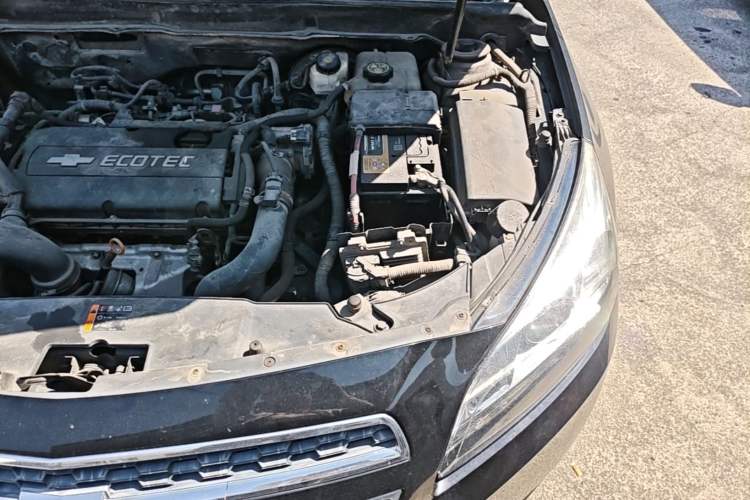 Used Chevrolet Malibu 2013 1.6T Automatic Comfort Edition Engine Bay Left