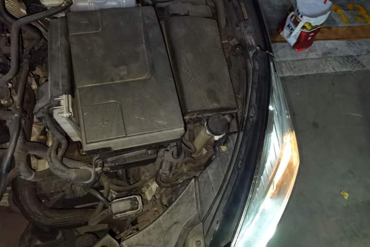 Used Chevrolet Malibu 2013 2.4L Automatic Luxury Edition Engine Bay Left