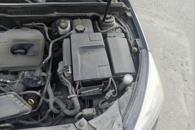 Used Chevrolet Malibu 2013 2.4L Automatic Luxury Edition Engine Bay Left