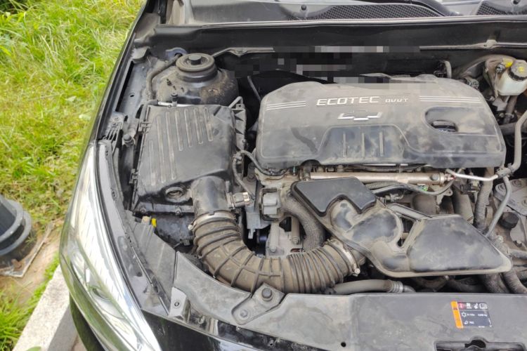 Used Chevrolet Malibu 2013 2.0L Automatic Luxury Edition Engine Bay Right
