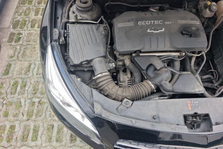 Used Chevrolet Malibu 2013 2.0L Automatic Luxury Edition Engine Bay Right