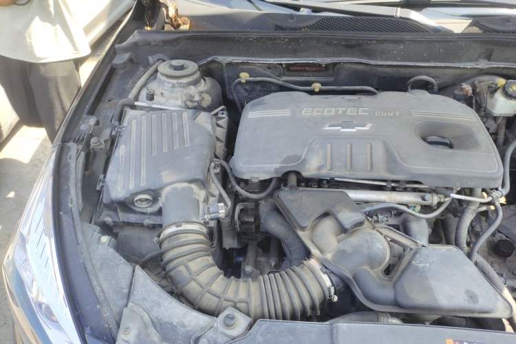 Used Chevrolet Malibu 2013 2.0L Automatic Classic Edition Engine Bay Right