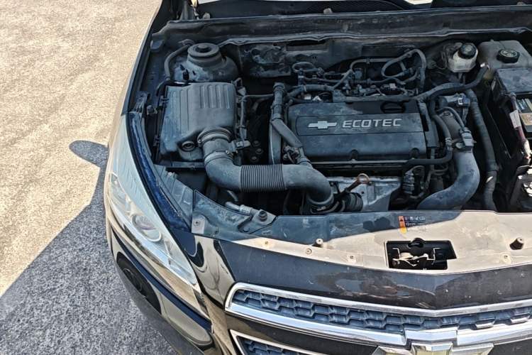 Used Chevrolet Malibu 2013 1.6T Automatic Comfort Edition Engine Bay Right