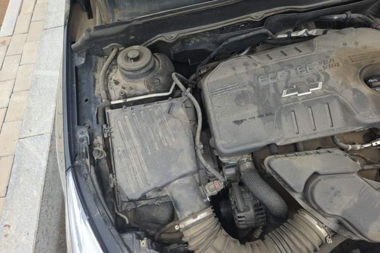 Used Chevrolet Malibu 2013 2.4L Automatic Luxury Edition Engine Bay Right