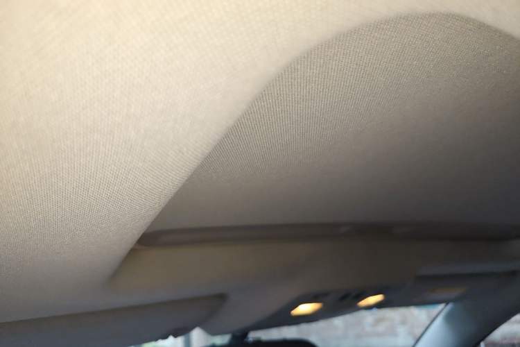 Used Chevrolet Malibu 2013 1.6T Automatic Comfort Edition Headliner
