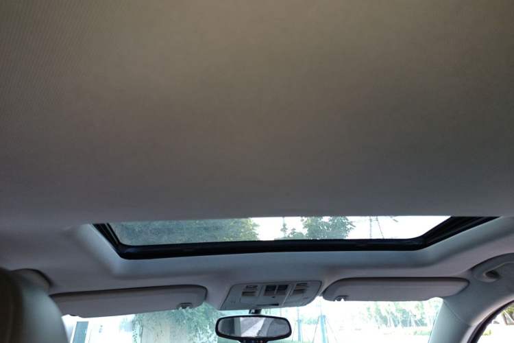 Used Chevrolet Malibu 2013 2.0L Automatic Luxury Edition Headliner