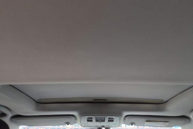 Used Chevrolet Malibu 2013 1.6T Automatic Comfort Edition Headliner