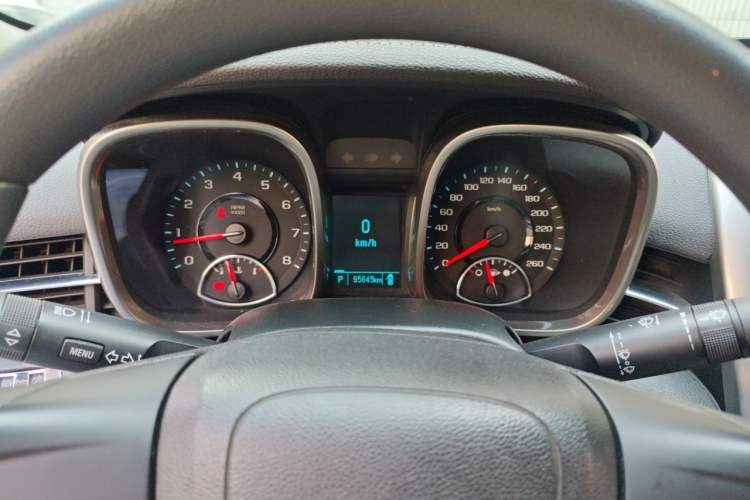Used Chevrolet Malibu 2013 1.6T Automatic Comfort Edition Instrument Cluster