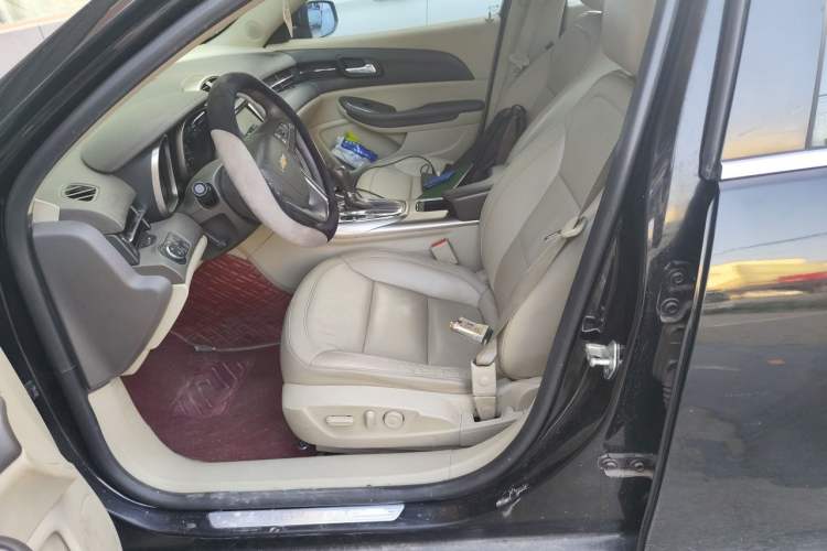 Used Chevrolet Malibu 2013 2.0L Automatic Luxury Edition Left Front Seat