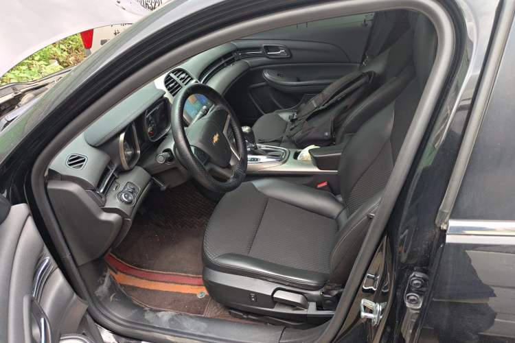 Used Chevrolet Malibu 2013 1.6T Automatic Comfort Edition Left Front Seat