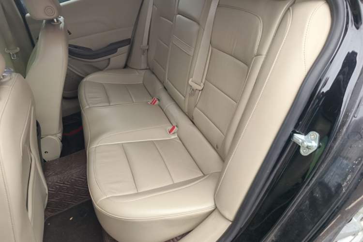 Used Chevrolet Malibu 2013 2.0L Automatic Luxury Edition Left Rear Seat