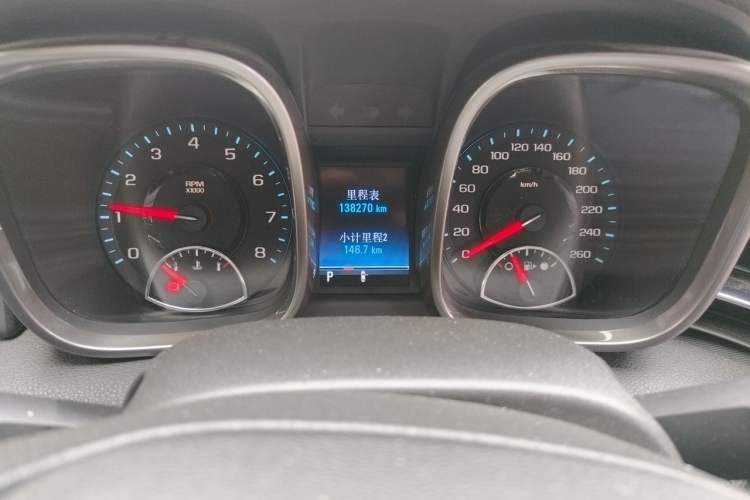 Used Chevrolet Malibu 2013 2.4L Automatic Flagship Edition Odometer Close Up