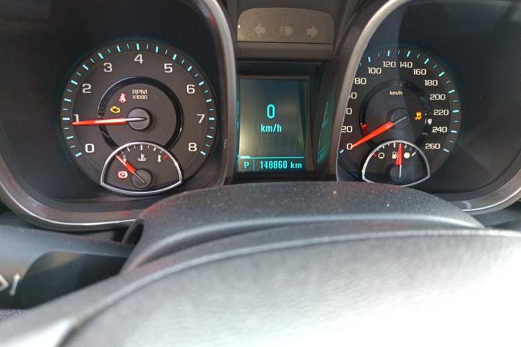 Used Chevrolet Malibu 2013 2.0L Automatic Luxury Edition Odometer Close Up