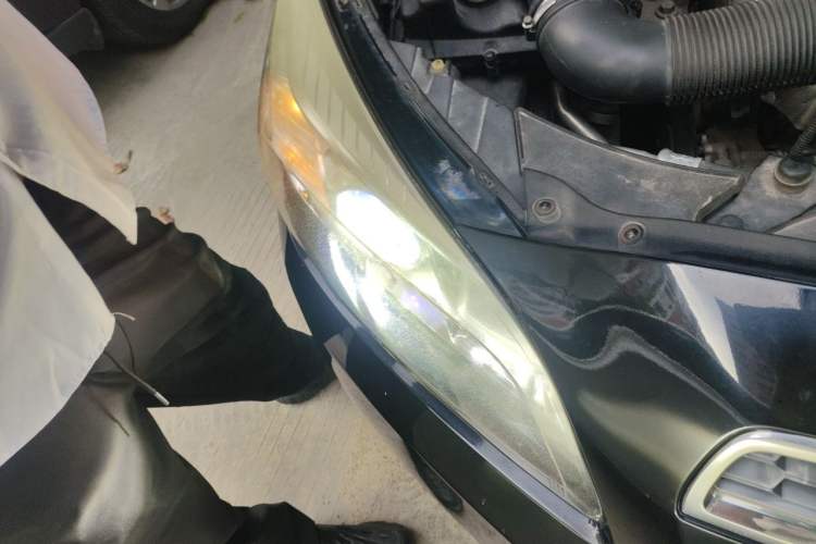 Used Chevrolet Malibu 2013 1.6T Automatic Comfort Edition Right Front Headlight