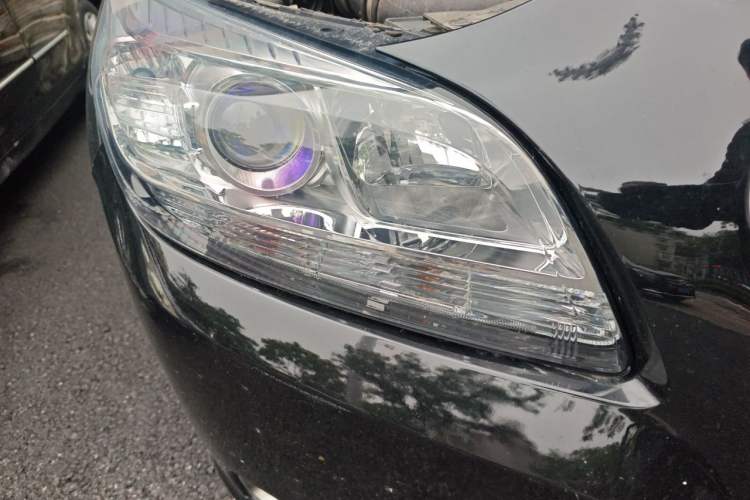 Used Chevrolet Malibu 2013 1.6T Automatic Luxury Edition Right Front Headlight