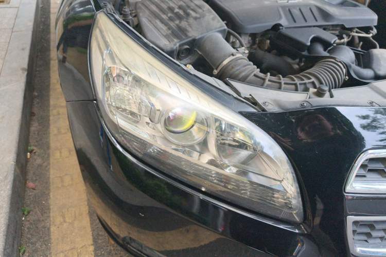 Used Chevrolet Malibu 2013 2.0L Automatic Luxury Edition Right Front Headlight
