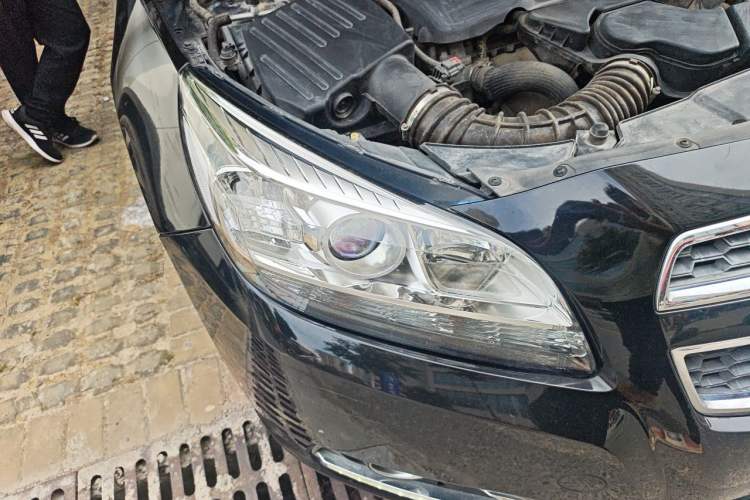 Used Chevrolet Malibu 2013 2.4L Automatic Luxury Edition Right Front Headlight