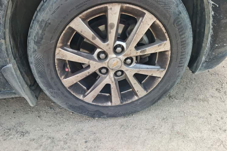 Used Chevrolet Malibu 2013 2.4L Automatic Luxury Edition Right Front Wheel Hub