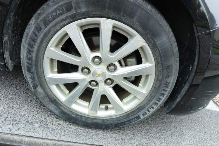 Used Chevrolet Malibu 2013 2.4L Automatic Flagship Edition Right Front Wheel Hub