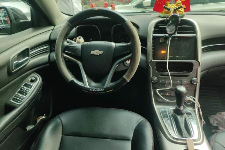 Used Chevrolet Malibu 2013 1.6T Automatic Comfort Edition Steering Wheel