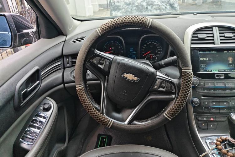 Used Chevrolet Malibu 2013 2.0L Automatic Luxury Edition Steering Wheel