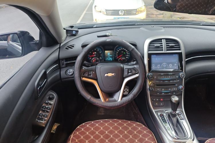 Used Chevrolet Malibu 2013 1.6T Automatic Comfort Edition Steering Wheel