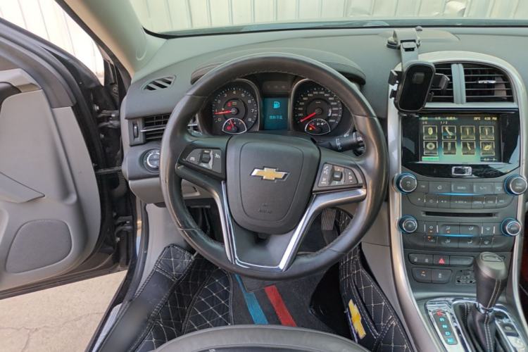Used Chevrolet Malibu 2013 2.0L Automatic Luxury Edition Steering Wheel