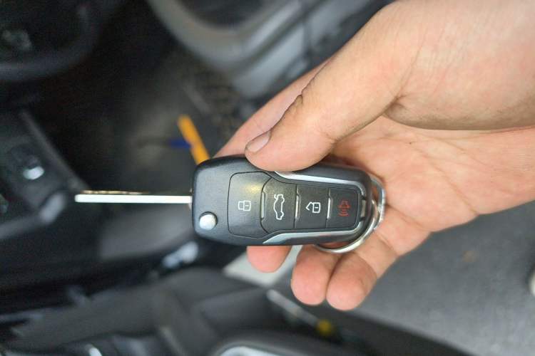 Used Chevrolet Malibu 2013 2.0L Automatic Luxury Edition Vehicle Key