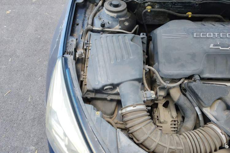 Used Chevrolet Malibu 2013 2.0L Automatic Comfort Edition Engine Bay Right
